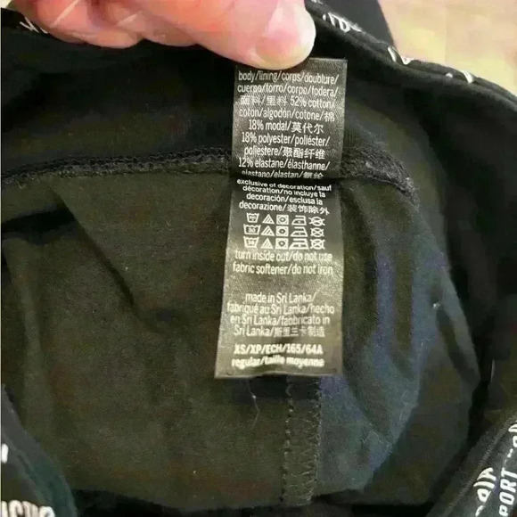 Victorias Secret black leggings size XS - Picture 3 of 6